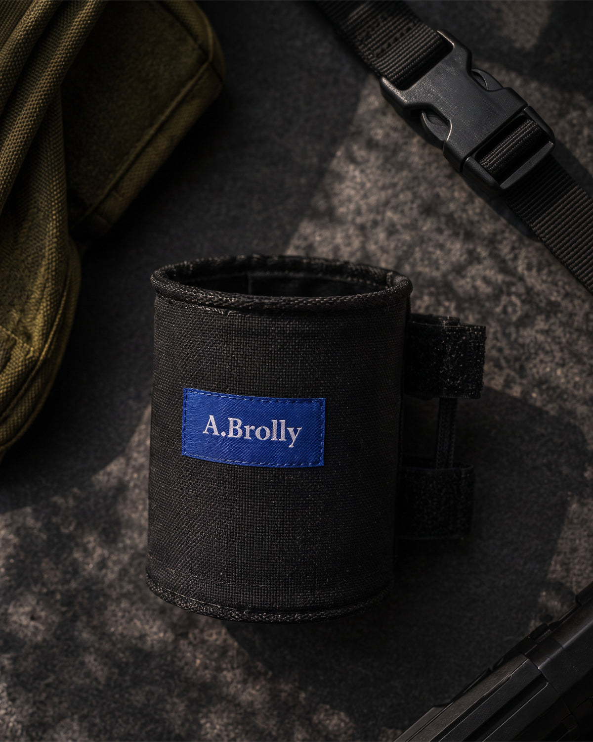 VELCRO STRAP CUP HOLDER